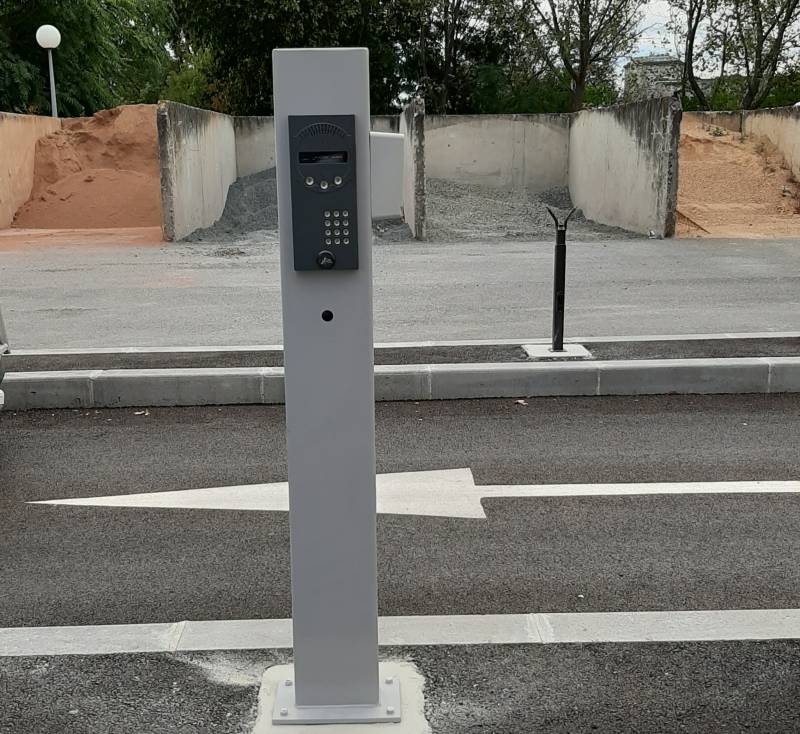 Pose d'un controle d'accès de portail de portail et de porte à Lyon